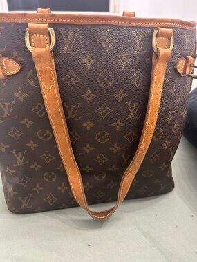 Louis Vuitton Monogram Batignolles Vertical Tote